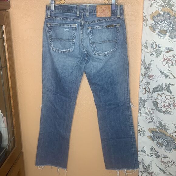 Lucky Brand Distressed Sweet Dream Cuffed Crop Size 4/27 - Picture 4 of 16